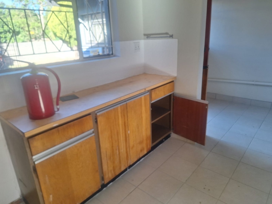 To Let commercial Property for Rent in Flamwood North West